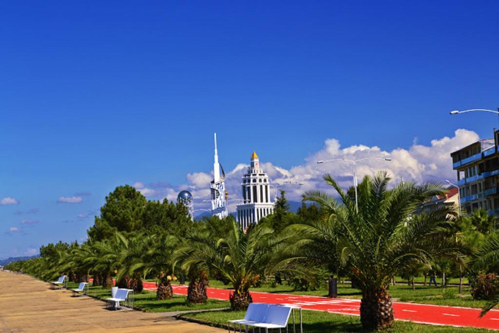 Olympic Batumi Apartment Екстериор снимка